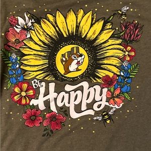Women’s buc-ees short sleeve